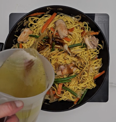 Pancit Guisado Noodles Preparation Instructions - Step 4