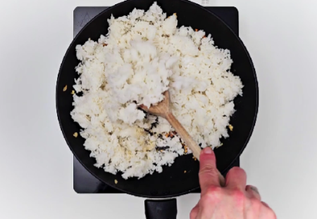 Sinangag (Filipino Garlic Rice) Preparation - Step 2